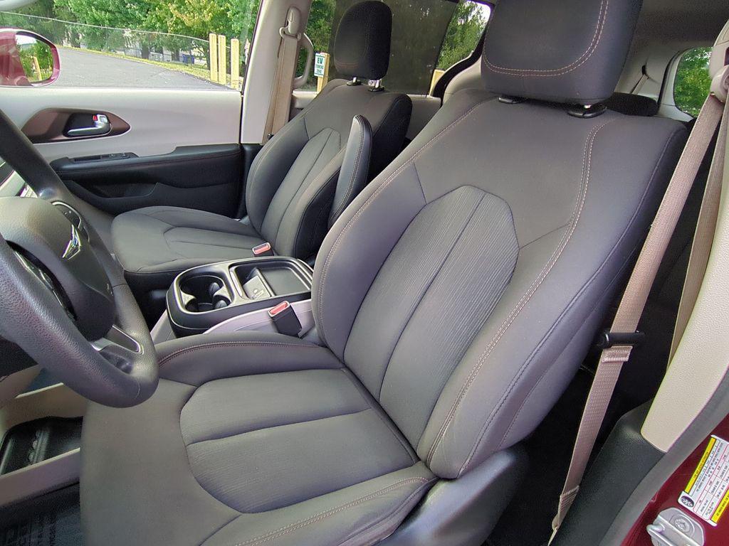 used 2018 Chrysler Pacifica car, priced at $12,596