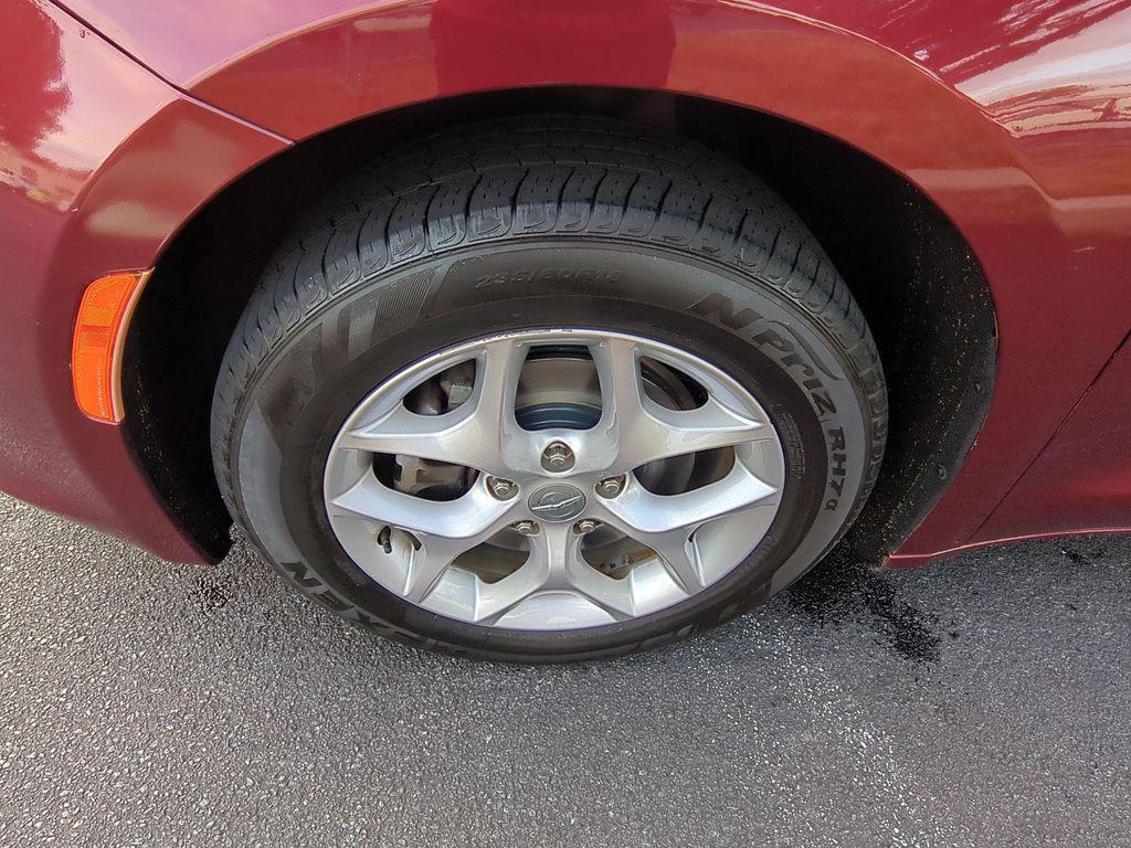 used 2018 Chrysler Pacifica car, priced at $12,596