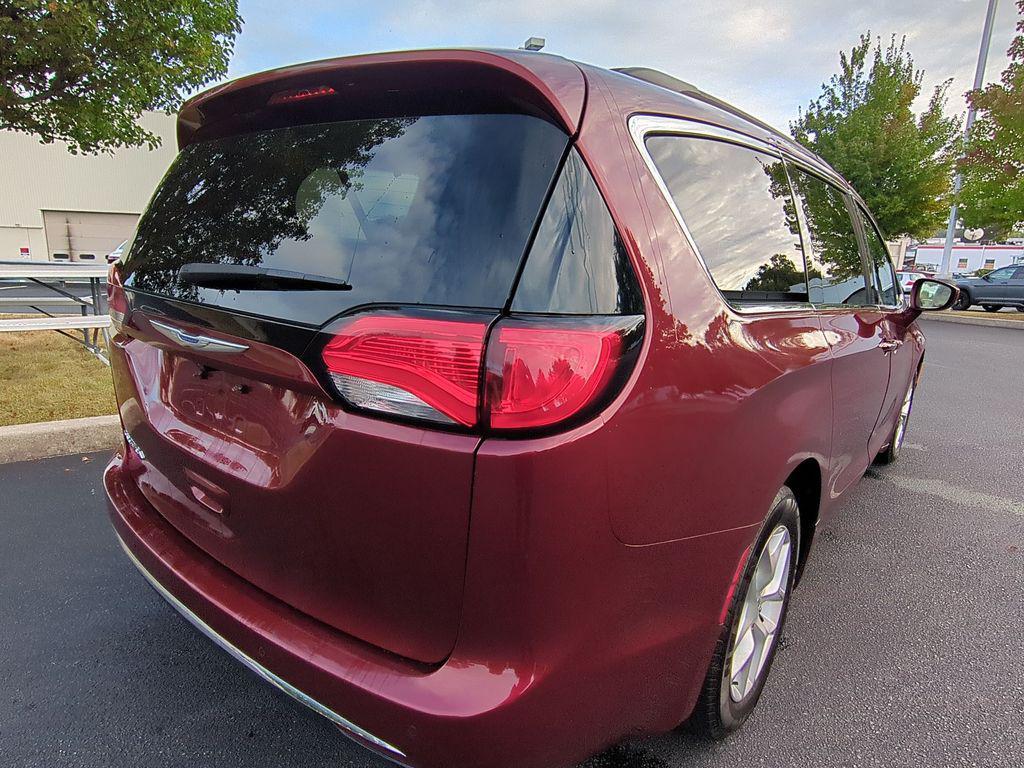 used 2018 Chrysler Pacifica car, priced at $12,596