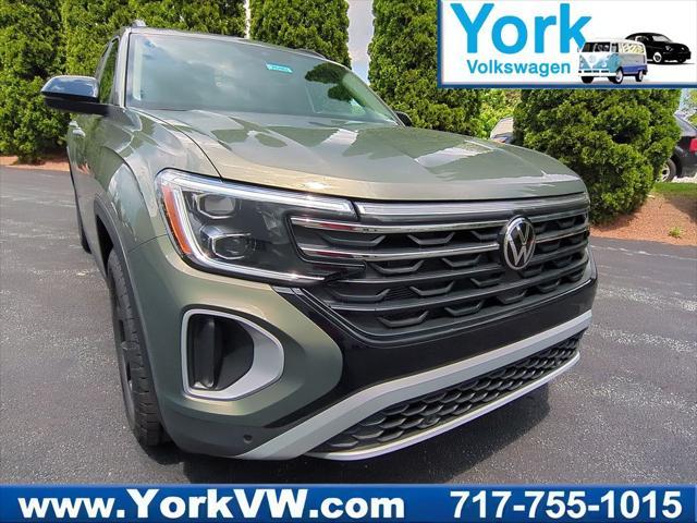 new 2025 Volkswagen Atlas car, priced at $46,013