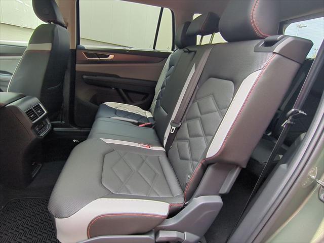 new 2025 Volkswagen Atlas car, priced at $46,013