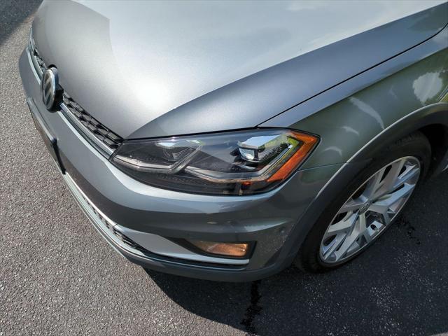used 2018 Volkswagen Golf Alltrack car, priced at $22,492