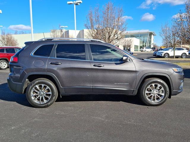 used 2020 Jeep Cherokee car, priced at $12,998