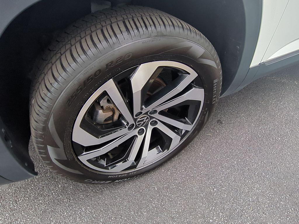 used 2022 Volkswagen Atlas car, priced at $30,592