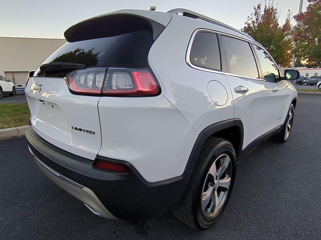 used 2021 Jeep Cherokee car, priced at $25,490