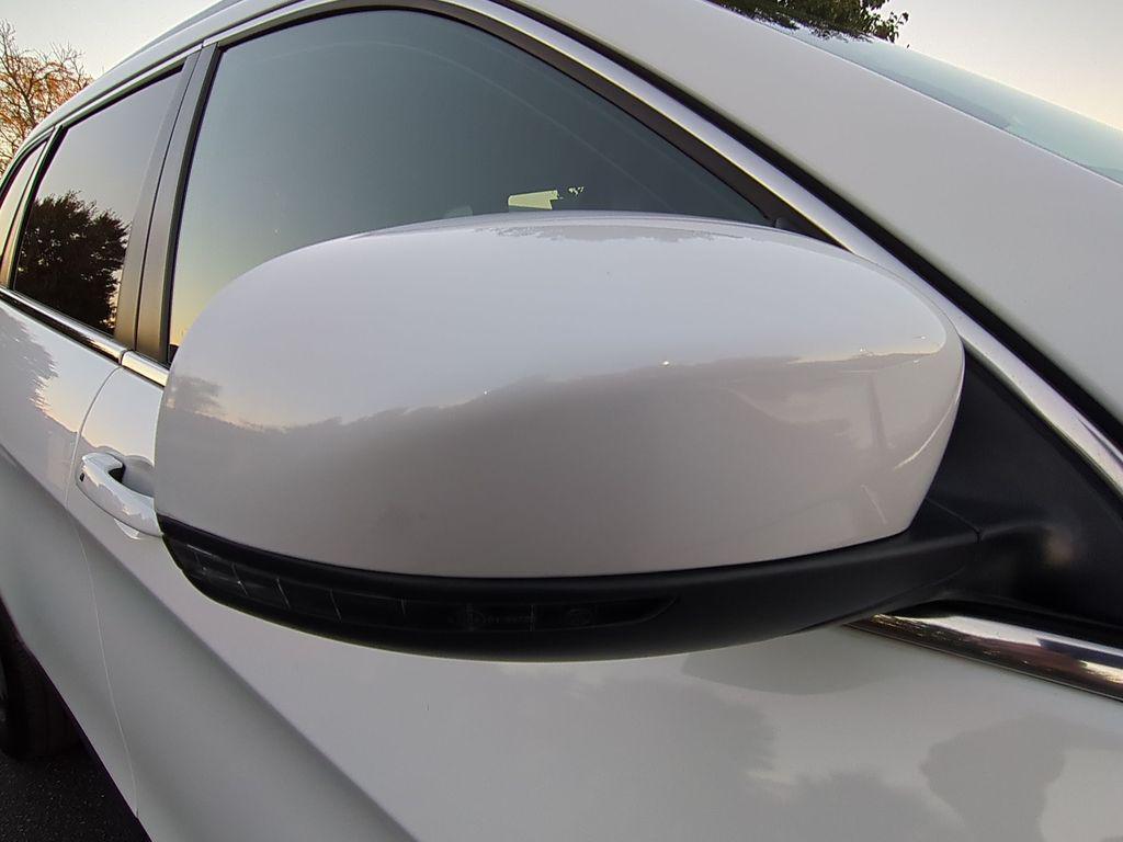 used 2021 Jeep Cherokee car, priced at $25,490