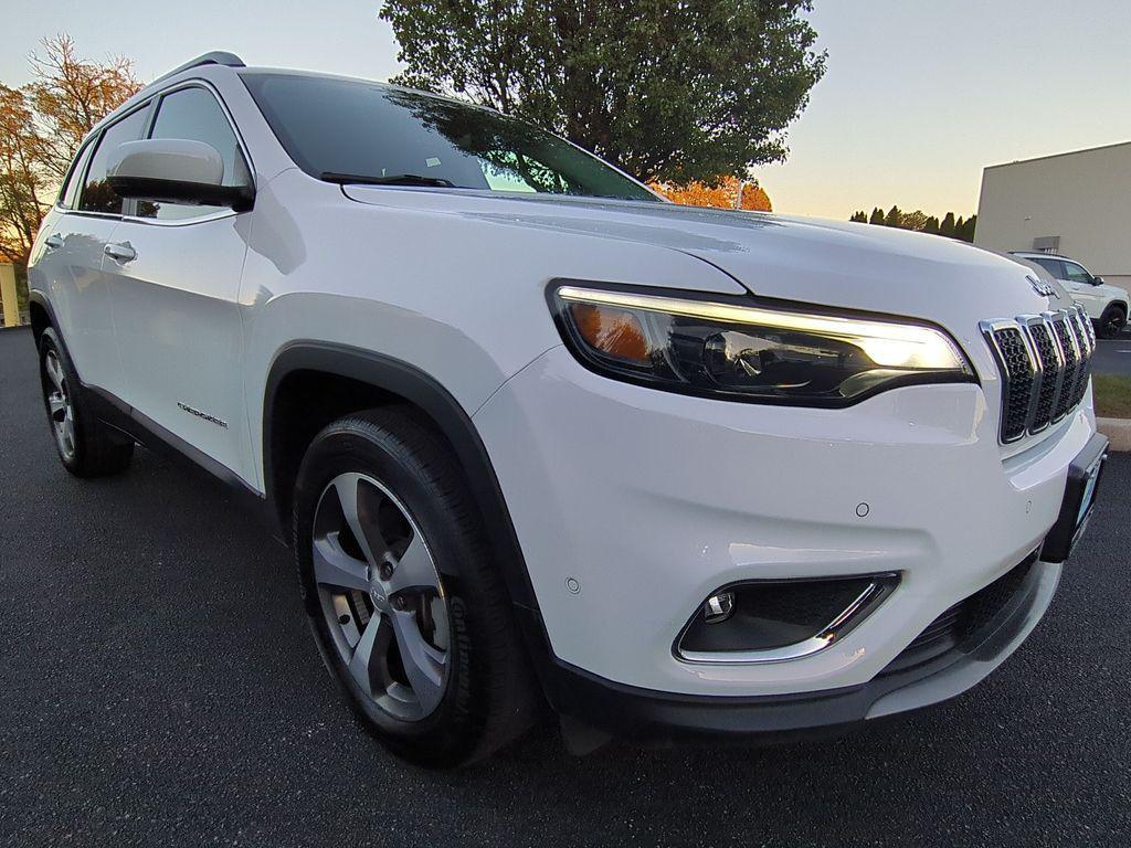 used 2021 Jeep Cherokee car, priced at $25,490
