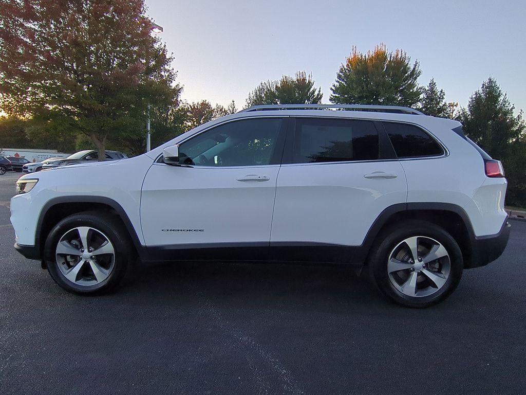 used 2021 Jeep Cherokee car, priced at $25,490