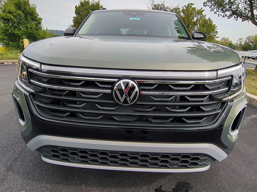 new 2025 Volkswagen Atlas car, priced at $43,445