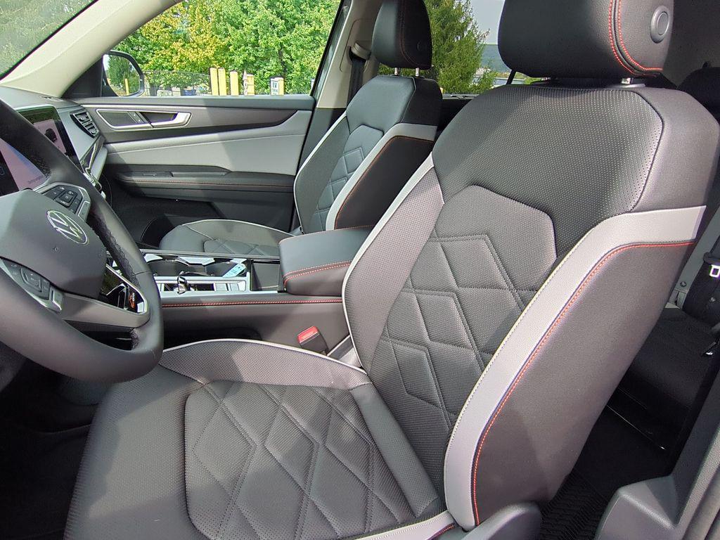 new 2025 Volkswagen Atlas car, priced at $43,445