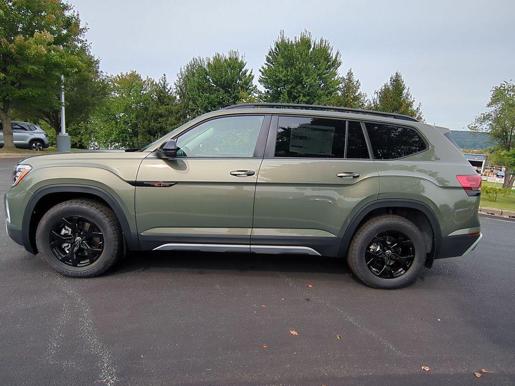 new 2025 Volkswagen Atlas car, priced at $43,445