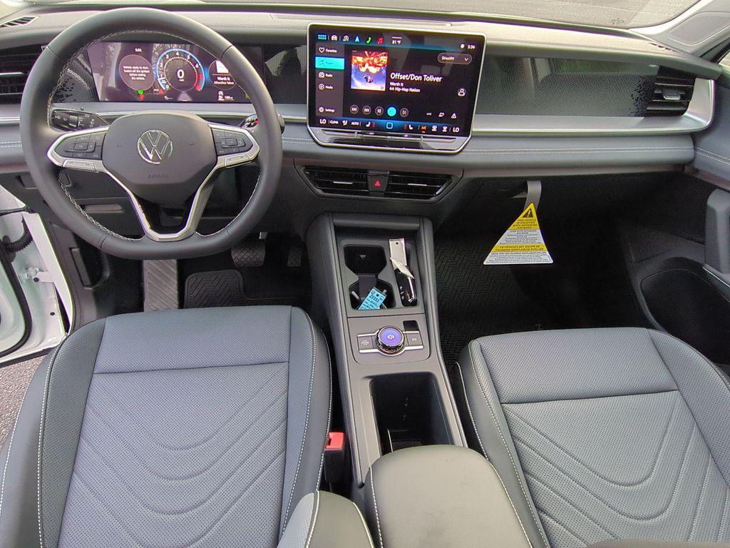new 2025 Volkswagen Tiguan car, priced at $33,047