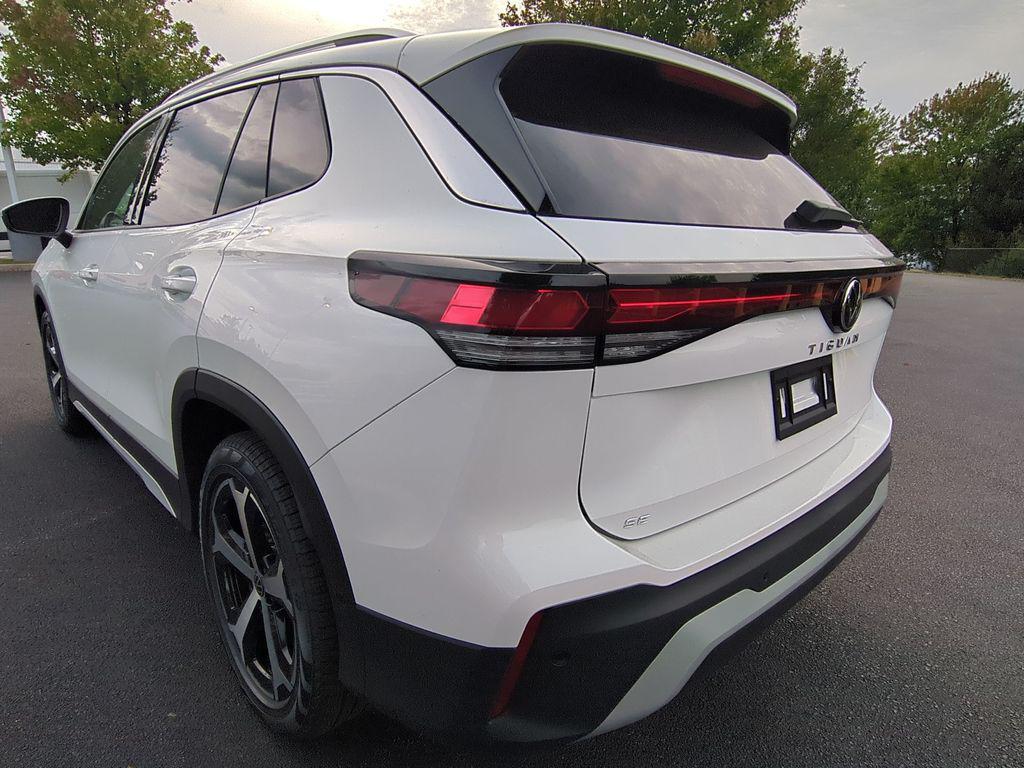 new 2025 Volkswagen Tiguan car, priced at $33,047