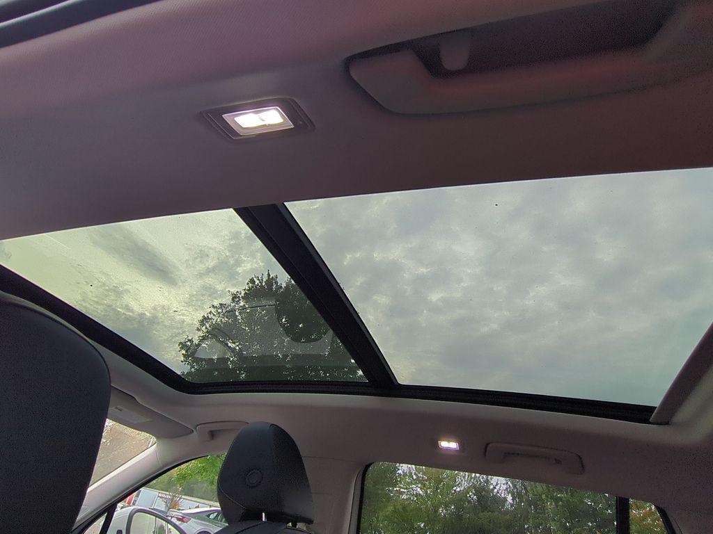 new 2025 Volkswagen Tiguan car, priced at $33,047