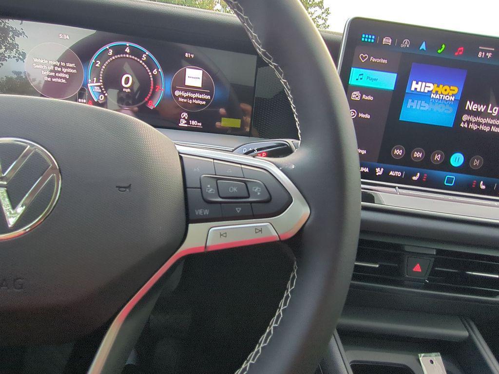 new 2025 Volkswagen Tiguan car, priced at $33,047