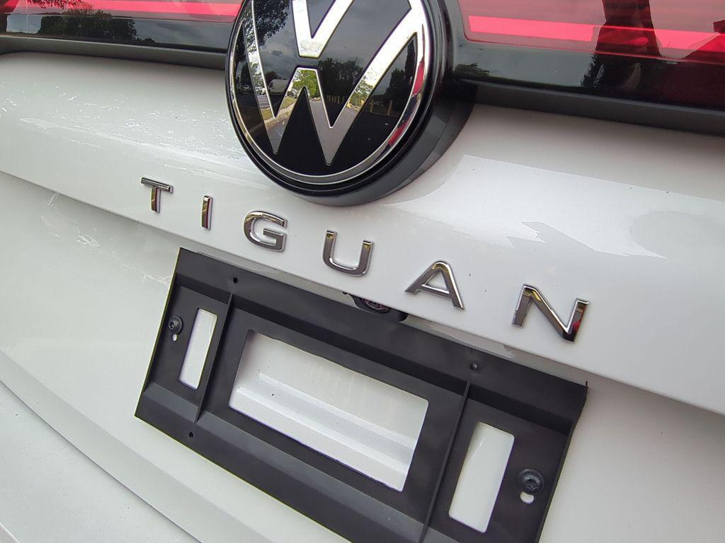 new 2025 Volkswagen Tiguan car, priced at $33,047