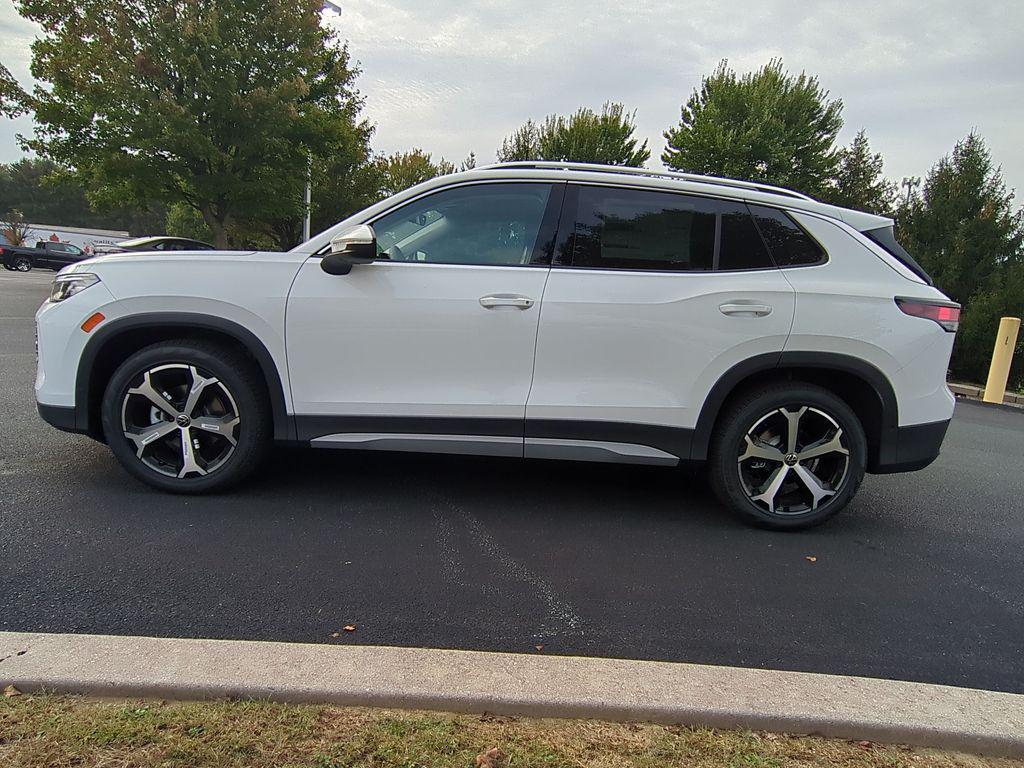new 2025 Volkswagen Tiguan car, priced at $33,047