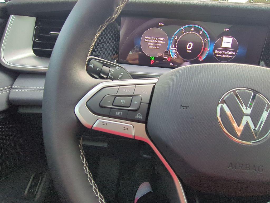 new 2025 Volkswagen Tiguan car, priced at $33,047