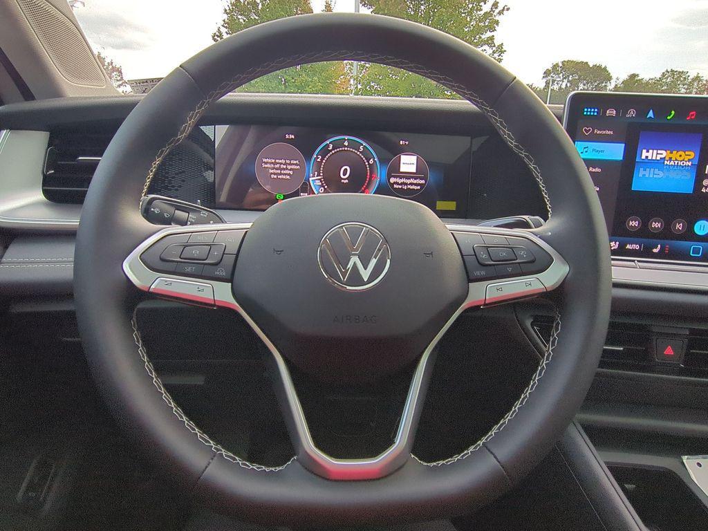 new 2025 Volkswagen Tiguan car, priced at $33,047