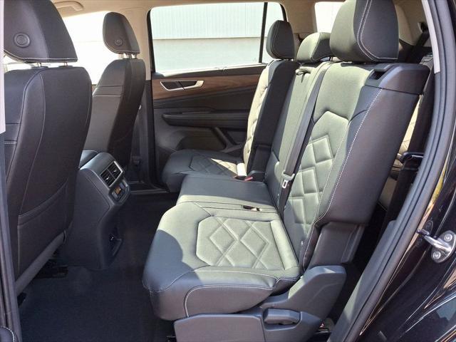 new 2025 Volkswagen Atlas car, priced at $44,032