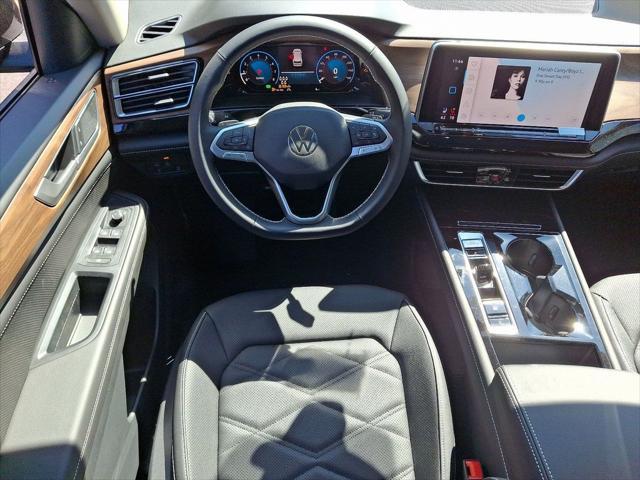 new 2025 Volkswagen Atlas car, priced at $44,032