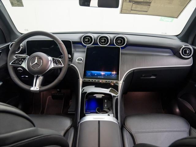 new 2025 Mercedes-Benz GLC 350e car