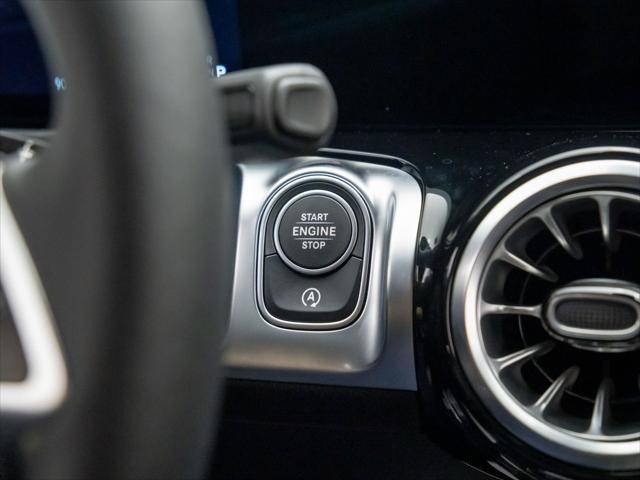 new 2025 Mercedes-Benz GLB 250 car, priced at $49,595
