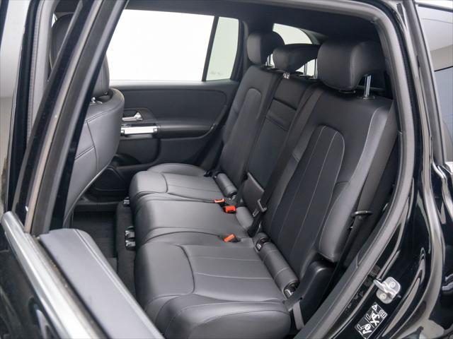 new 2025 Mercedes-Benz GLB 250 car, priced at $49,595