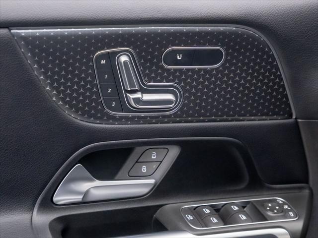 new 2025 Mercedes-Benz GLB 250 car, priced at $49,595