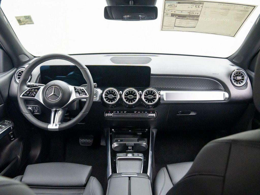 used 2025 Mercedes-Benz GLB 250 car, priced at $42,500