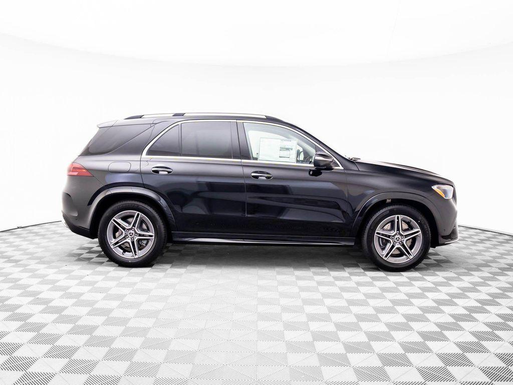 new 2026 Mercedes-Benz GLE 450 car, priced at $77,150