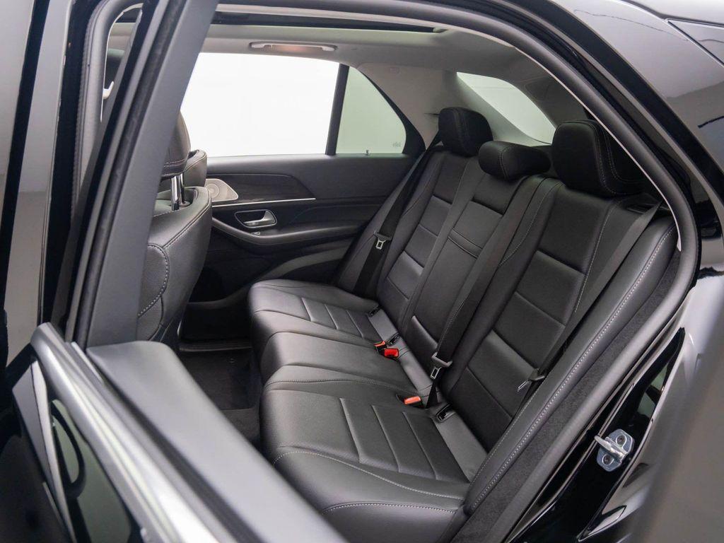 new 2026 Mercedes-Benz GLE 450 car, priced at $77,150