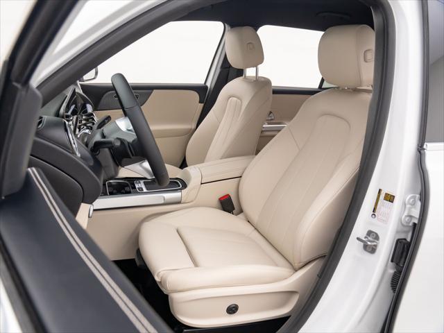 new 2025 Mercedes-Benz GLB 250 car