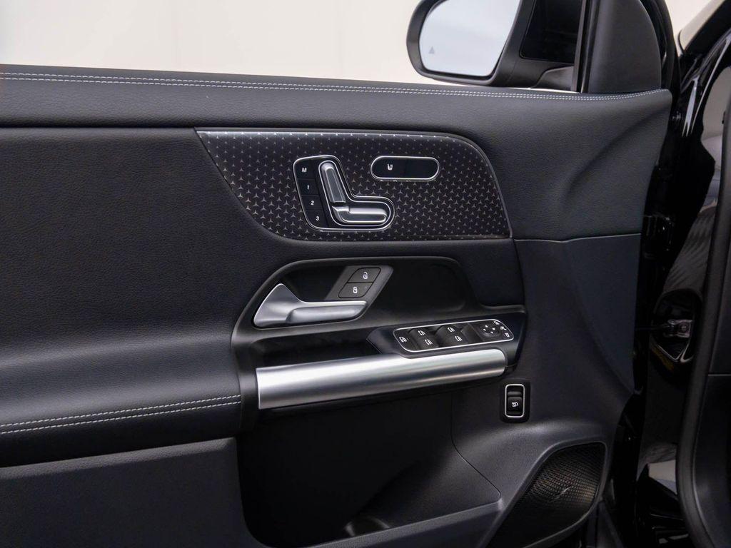 new 2026 Mercedes-Benz GLA 250 car, priced at $44,845