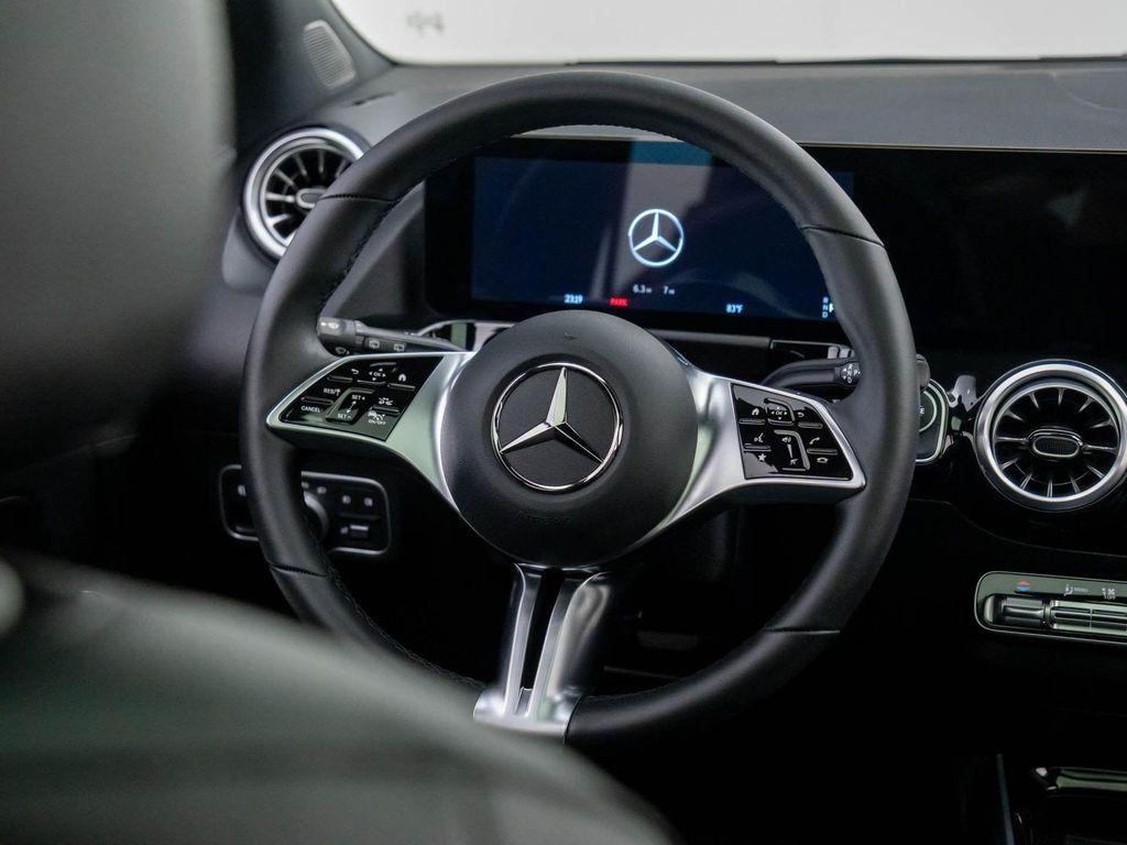 new 2026 Mercedes-Benz GLA 250 car, priced at $44,845