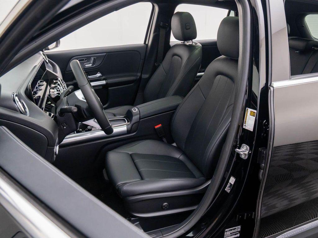 new 2026 Mercedes-Benz GLA 250 car, priced at $44,845