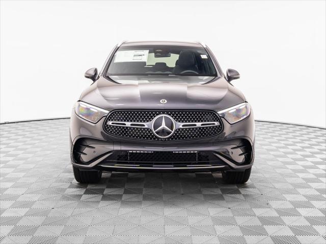 new 2024 Mercedes-Benz GLC 300 car