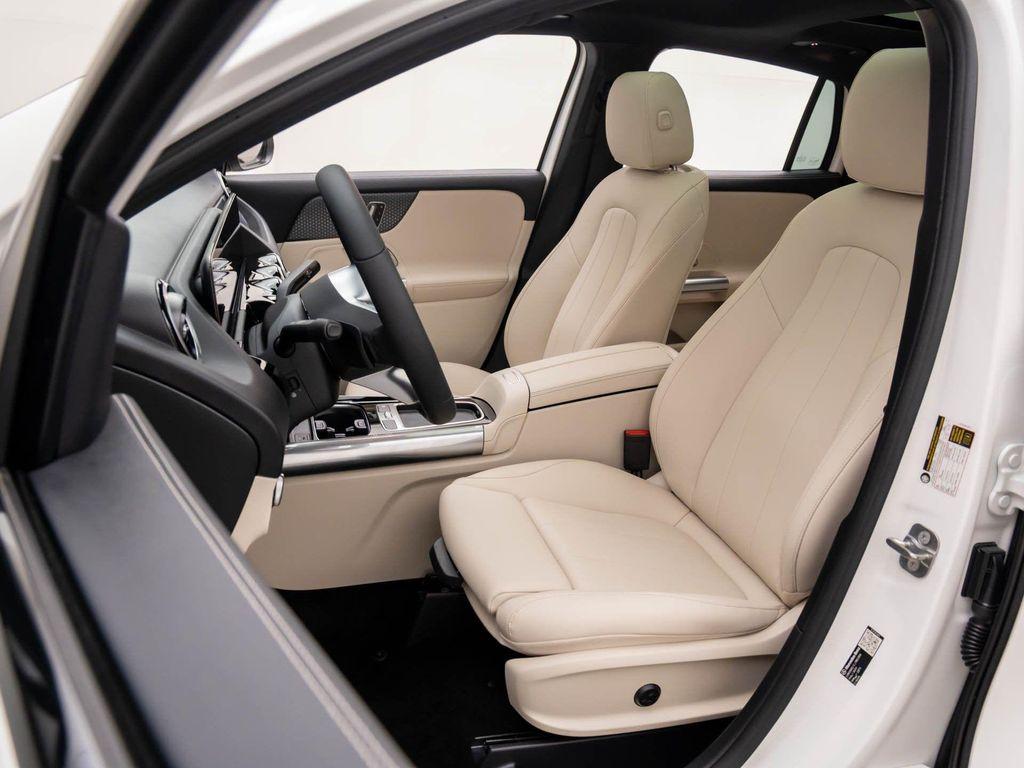 new 2026 Mercedes-Benz GLA 250 car, priced at $43,522