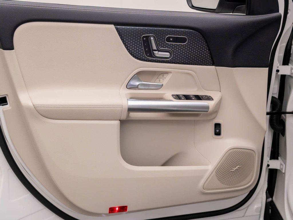 new 2026 Mercedes-Benz GLA 250 car, priced at $43,522