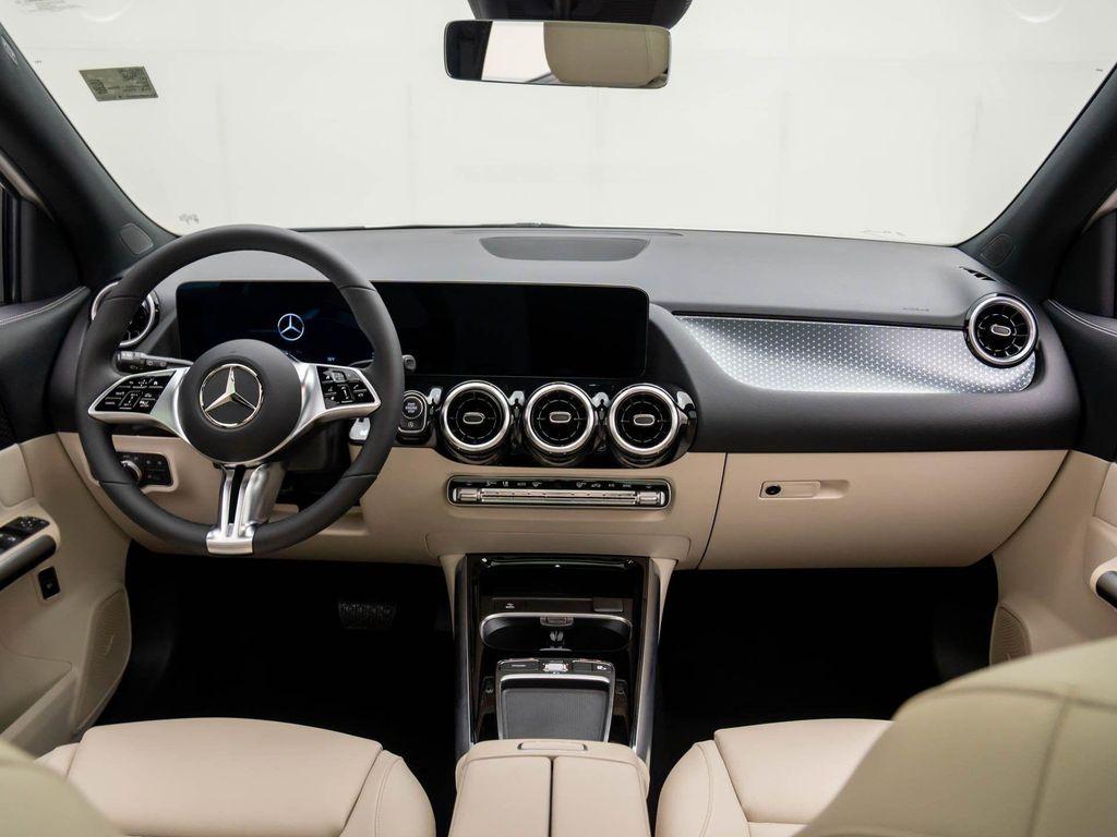 new 2026 Mercedes-Benz GLA 250 car, priced at $43,522