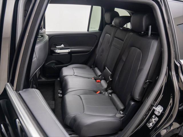 new 2025 Mercedes-Benz GLB 250 car, priced at $51,695
