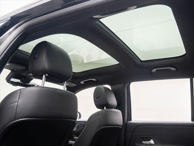 new 2025 Mercedes-Benz GLB 250 car, priced at $51,695