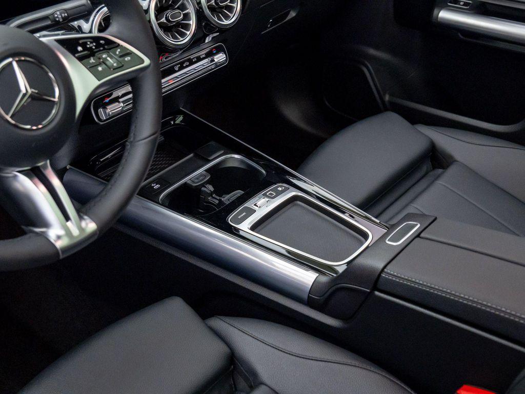 new 2026 Mercedes-Benz GLA 250 car, priced at $45,219