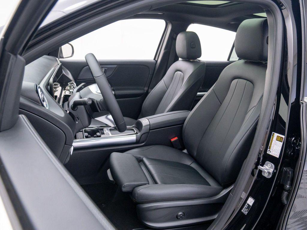 new 2026 Mercedes-Benz GLA 250 car, priced at $45,219