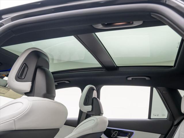 new 2025 Mercedes-Benz GLC 300 car, priced at $61,235