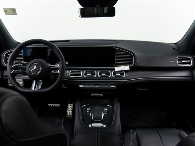 new 2024 Mercedes-Benz GLS 580 car, priced at $121,755