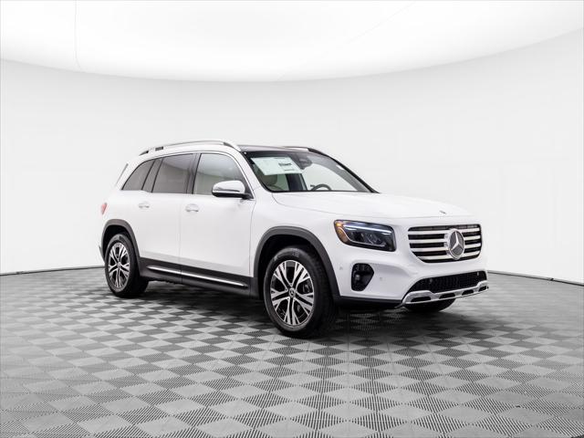 new 2024 Mercedes-Benz GLB 250 car, priced at $51,325