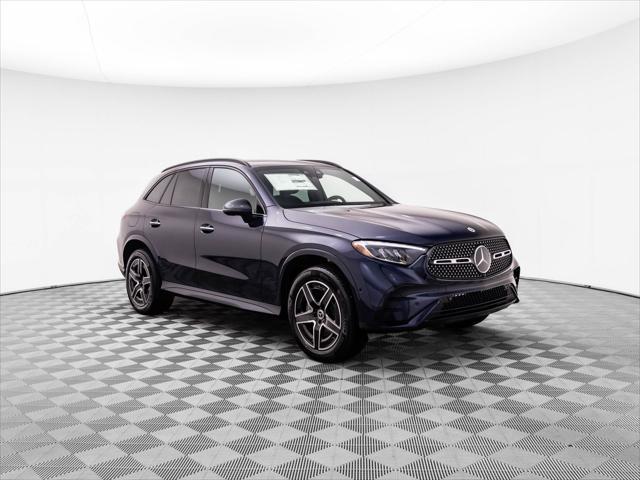 new 2024 Mercedes-Benz GLC 300 car, priced at $60,025