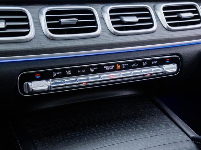 new 2025 Mercedes-Benz GLS 450 car