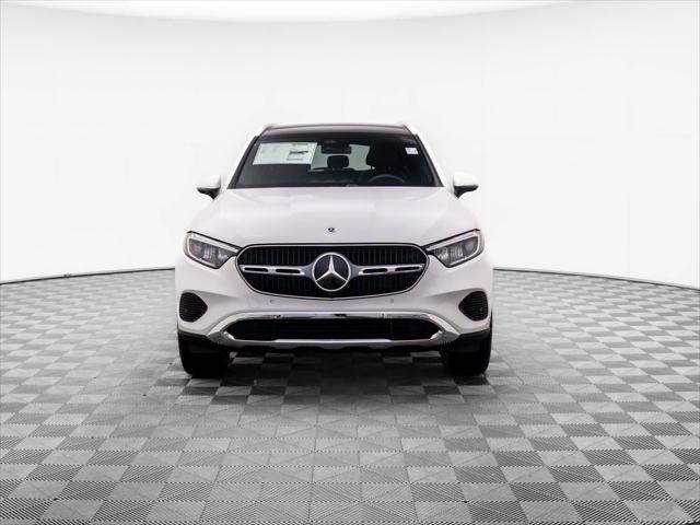 new 2025 Mercedes-Benz GLC 300 car, priced at $55,385